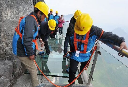 普拉提美女秀性感腹肌 清纯可爱网友求约会