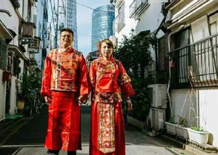 情侣花 19万 到 日本拍婚纱 (组图) 看到照片瞬间奔