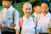 美美的女二号剃了光头，多考验勇气和颜值啊!那是真剃!