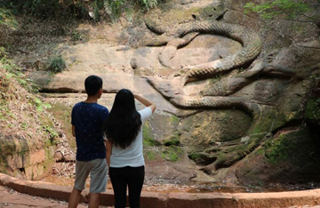 婚礼鸣枪误杀父亲(组图):只为显示男人的阳刚之