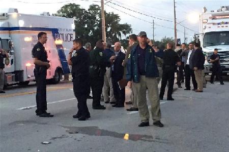  美国夜店枪击惨案 (高清现场图) 奥巴马:这是恐