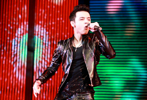  童星阿尔法变硬汉 (图) 盘点娱乐圈少数民族美女