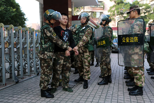 深圳边防武警官兵加强节后应急演练